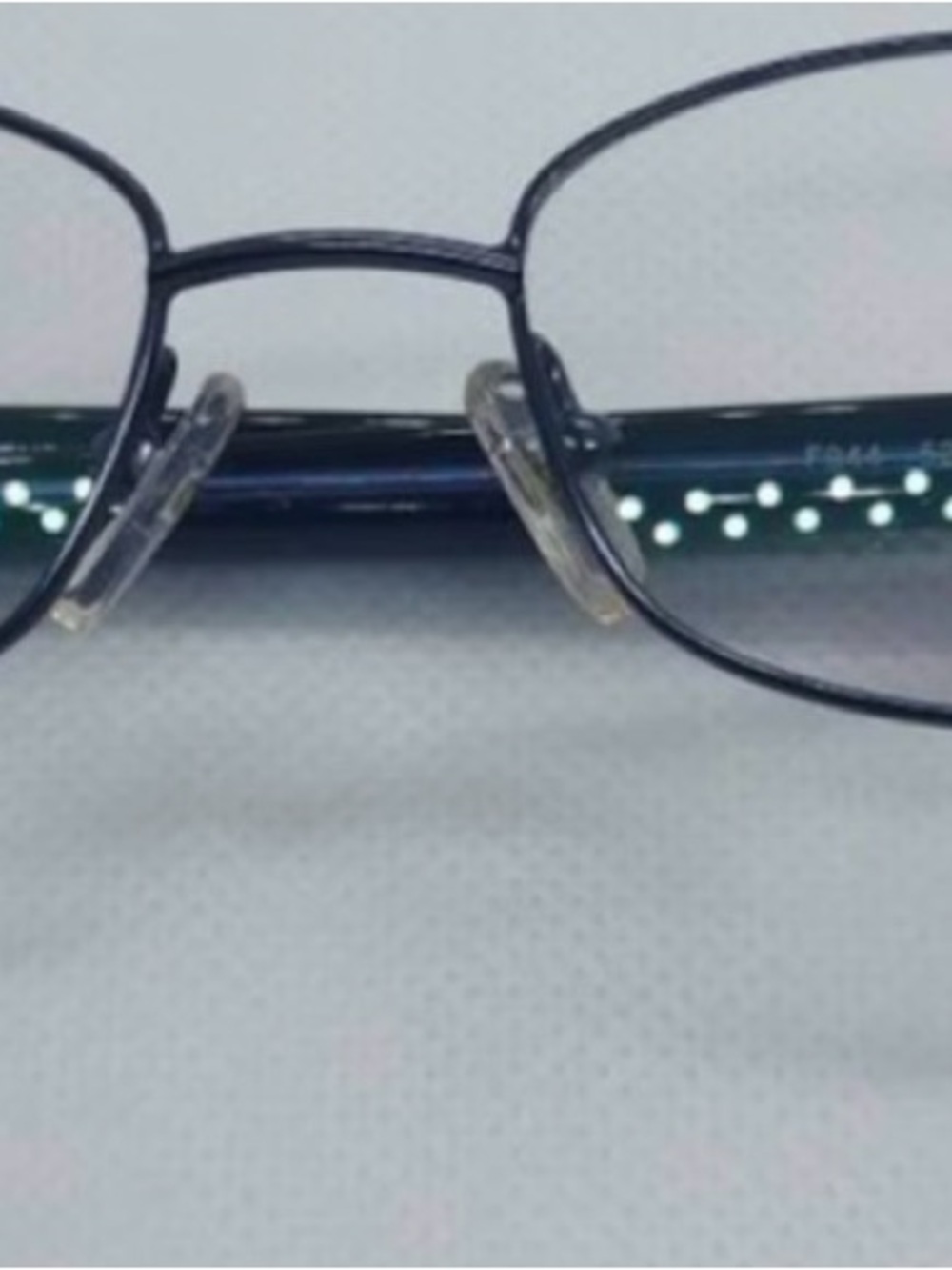 Fendi Navy Metal-Acetate Eyeglasses
Frames Mod F944 DEMO LENSES - Picture 2 of 6